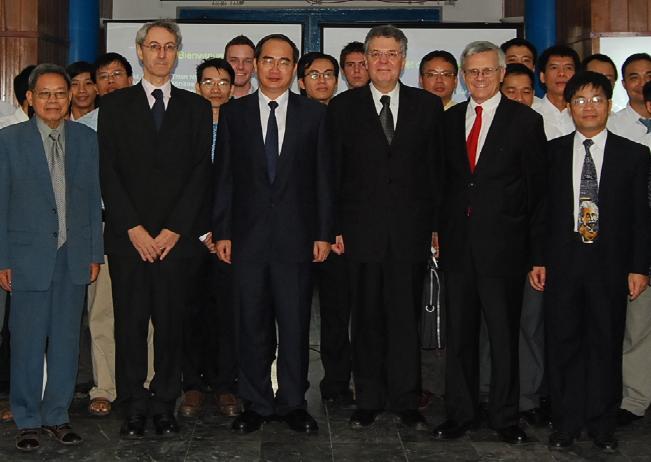Visite du Vice Premier Ministre du Vietnam et du Recteur de l'AUF