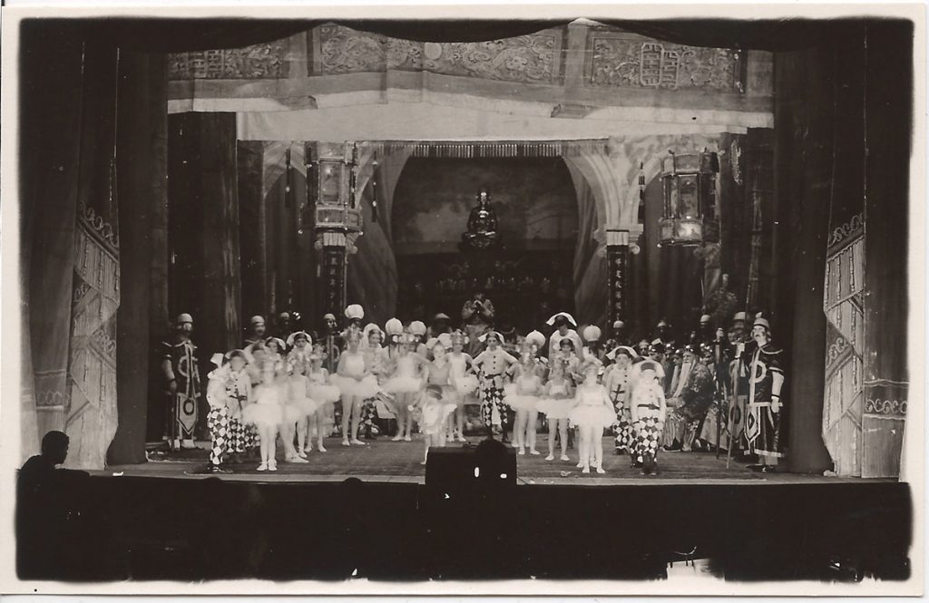 Một cảnh trong vở kịch 'Công chúa Turandot' tại Nhà hát lớn Hà Nội